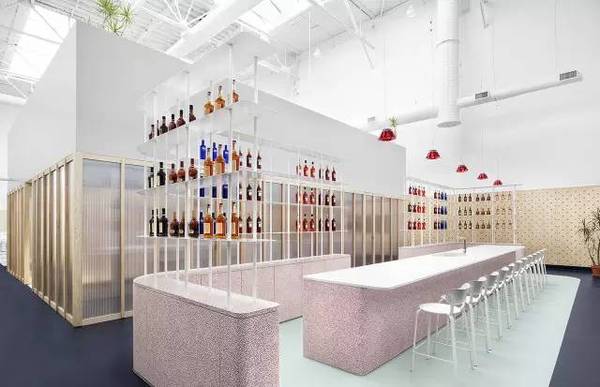 辦公室裝修 | 平衡的三維空間，激發(fā)使用者的靈感