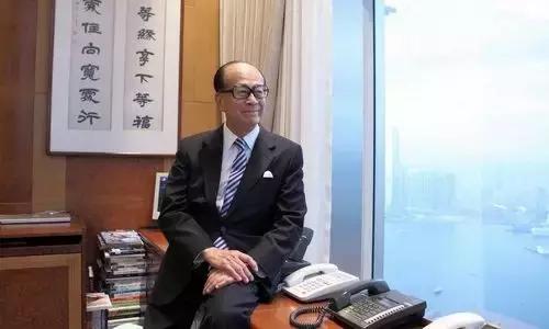 商界大佬的辦公室：看看哪個更牛逼 ，＊后一個才是真牛！