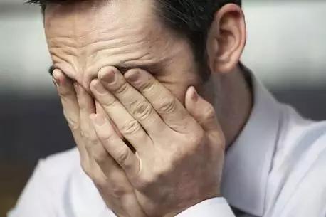 震驚！辦公室里99%都得了這個(gè)病，不及時(shí)解決危害一生！