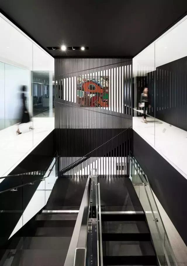 只有黑、白、灰三種顏色的辦公室？——極簡主義的設(shè)計(jì)哲學(xué)