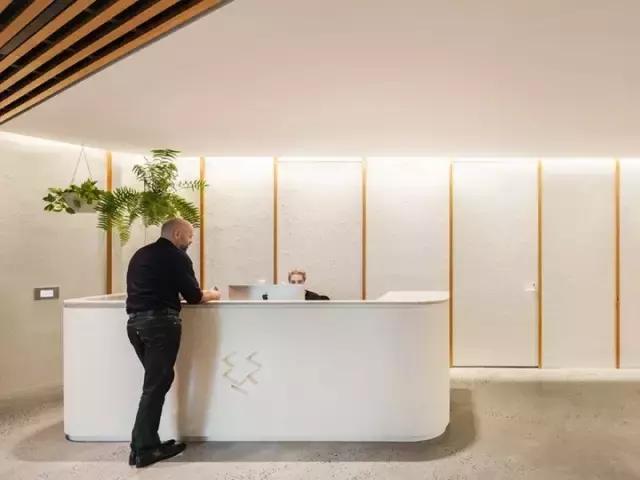 2000m2 像家一樣溫馨的辦公室，看完我心動(dòng)了