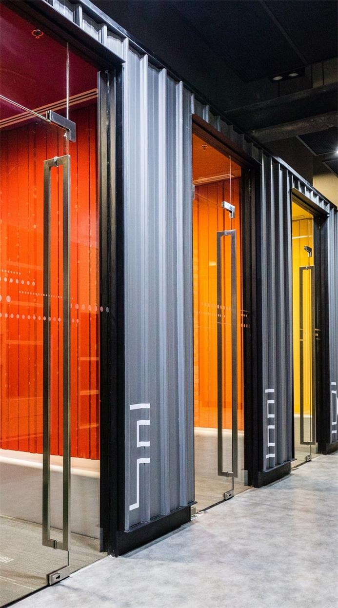 辦公空間，辦公室設(shè)計(jì)，科技公司辦公室設(shè)計(jì)，現(xiàn)代風(fēng)格辦公室，創(chuàng)意社區(qū)